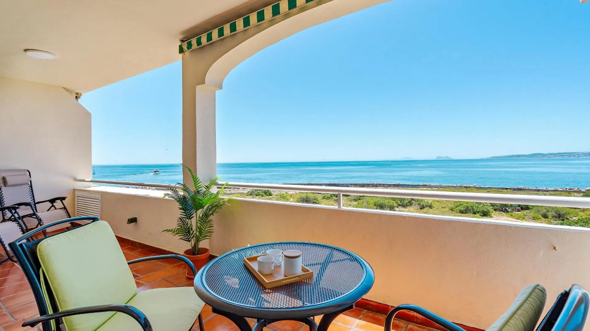 39 Front Row Panoramic Sea View Estepona
