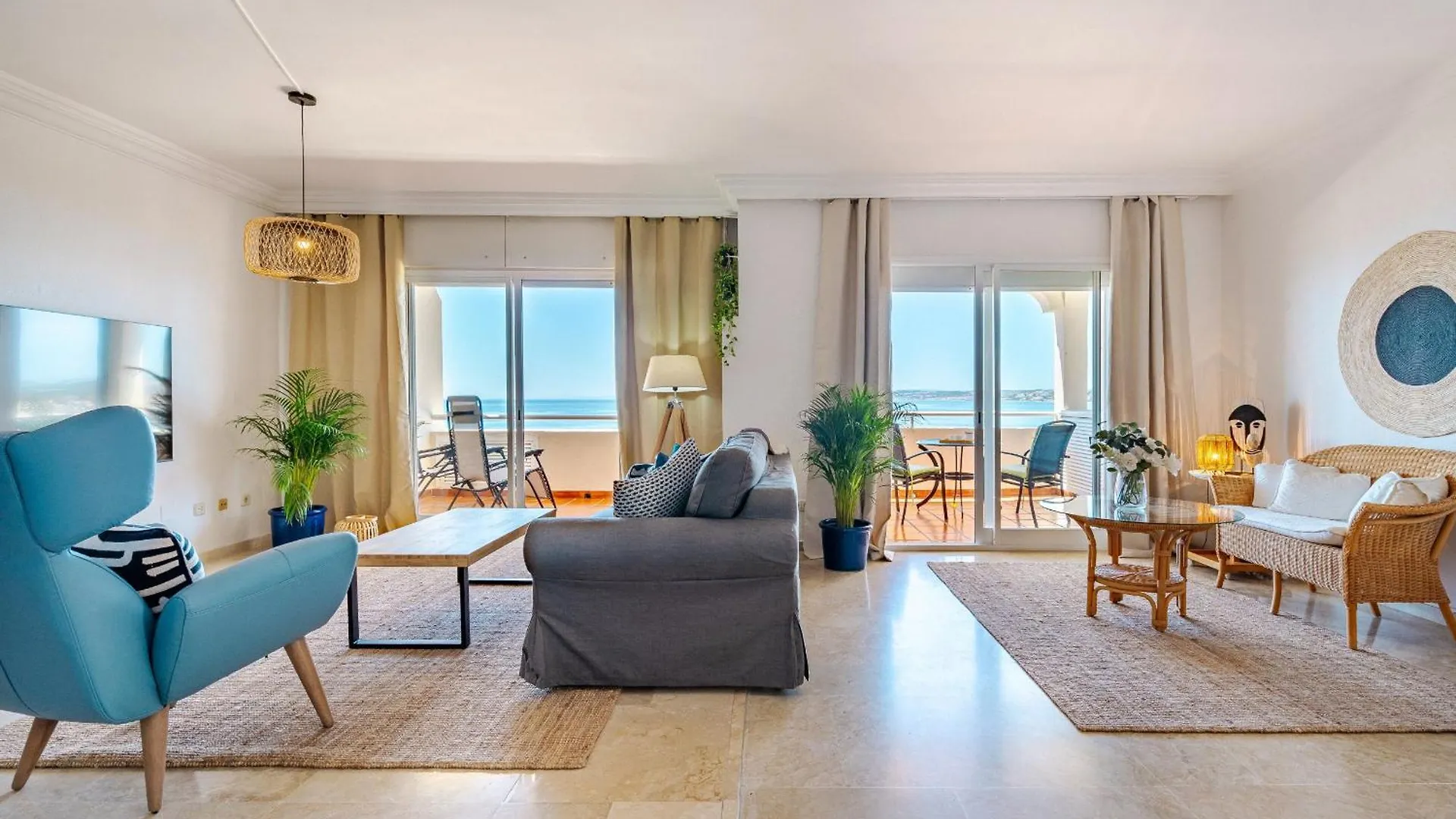 39 Front Row Panoramic Sea View Estepona